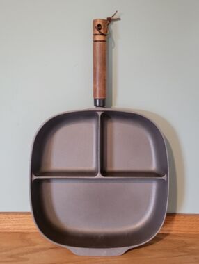 Vintage Nordic Ware TriPan